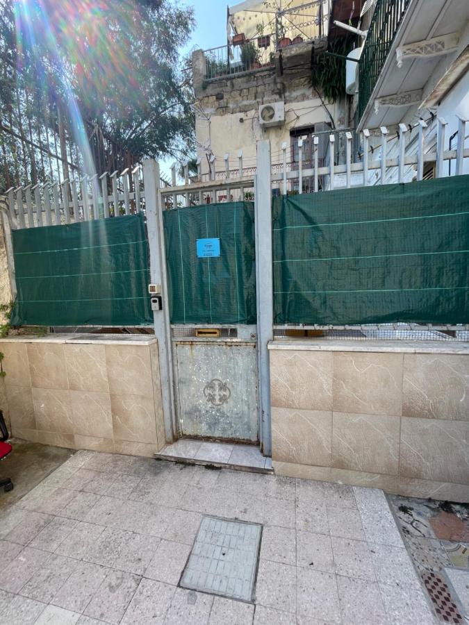 L'Oasi Di Luis Villa Napoli Bagian luar foto