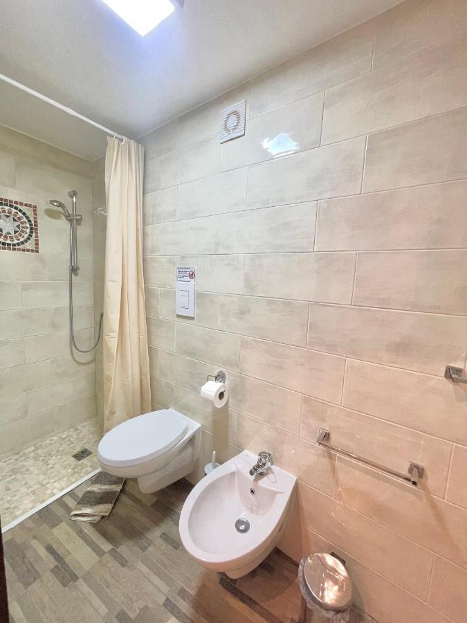 L'Oasi Di Luis Villa Napoli Bagian luar foto